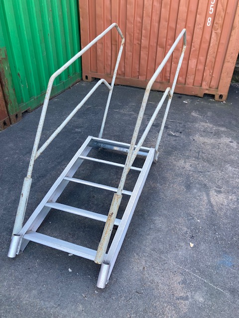 Ställningstrappa 1 m Layher inkl. räcke, begagnad