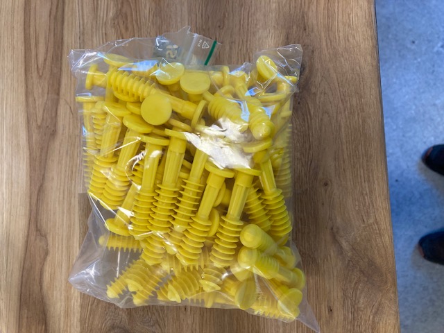 Durkplugg/låsplugg i plast