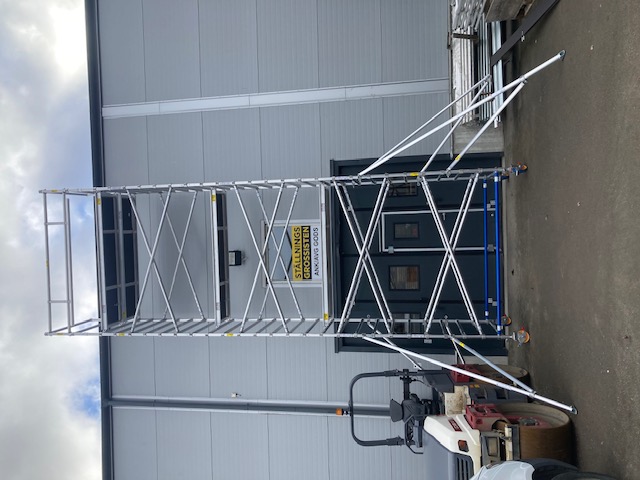 Byggställning 7 m Alufase rullställning modell 300 Bred